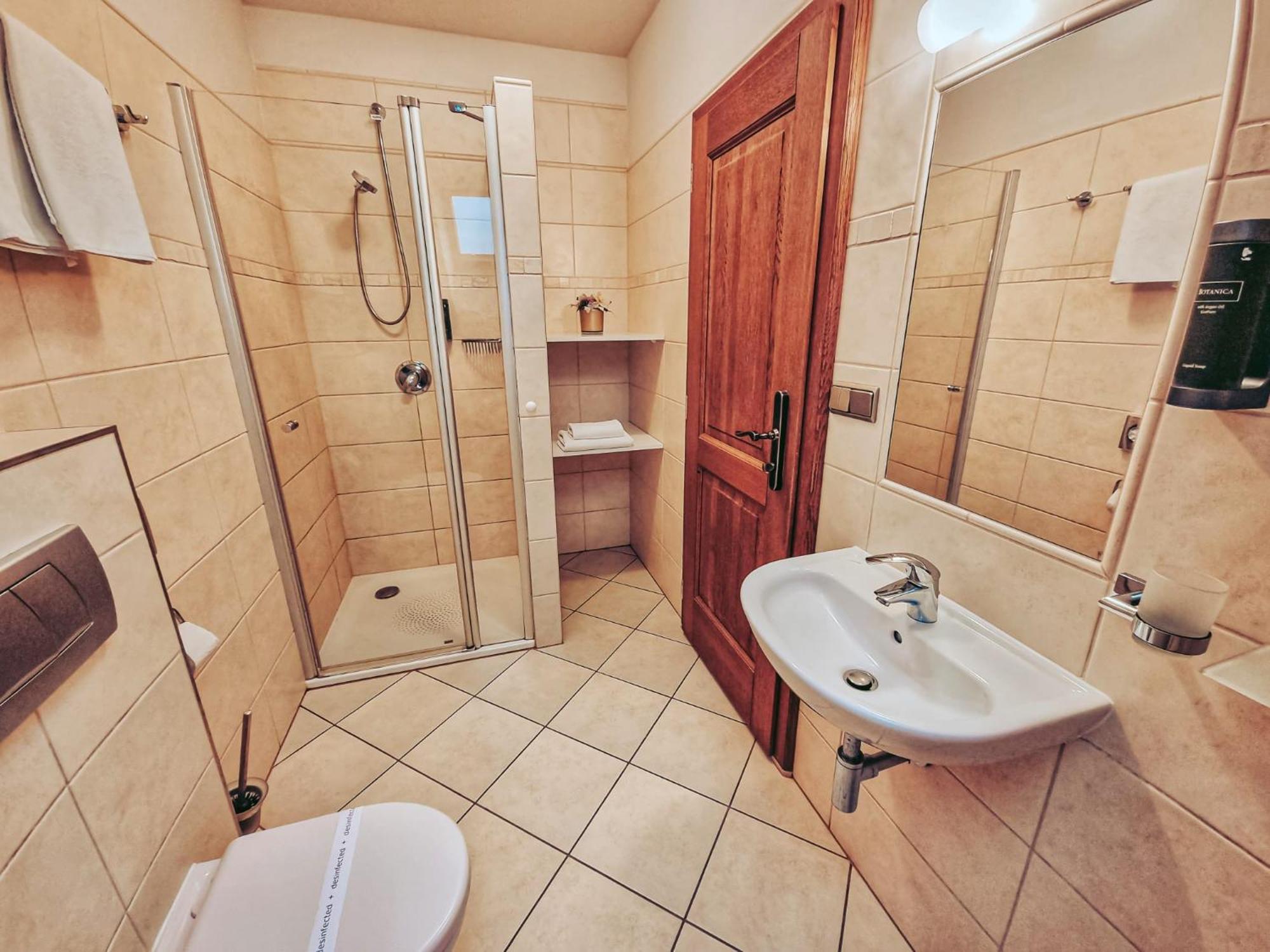 Hotel Mario Lednice Luaran gambar