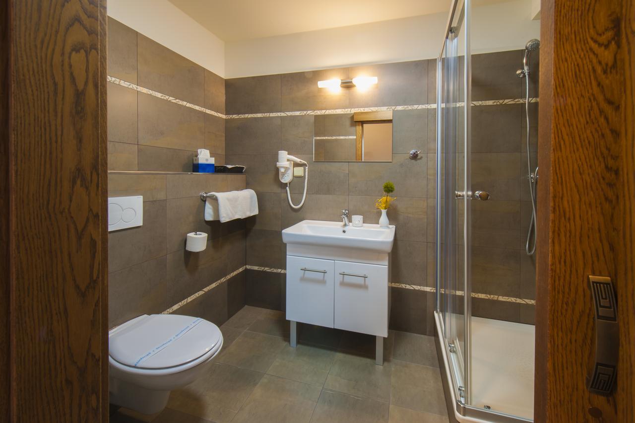 Hotel Mario Lednice Luaran gambar