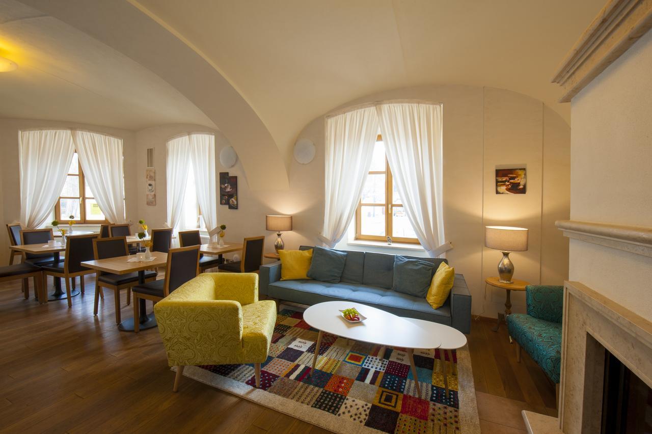 Hotel Mario Lednice Luaran gambar