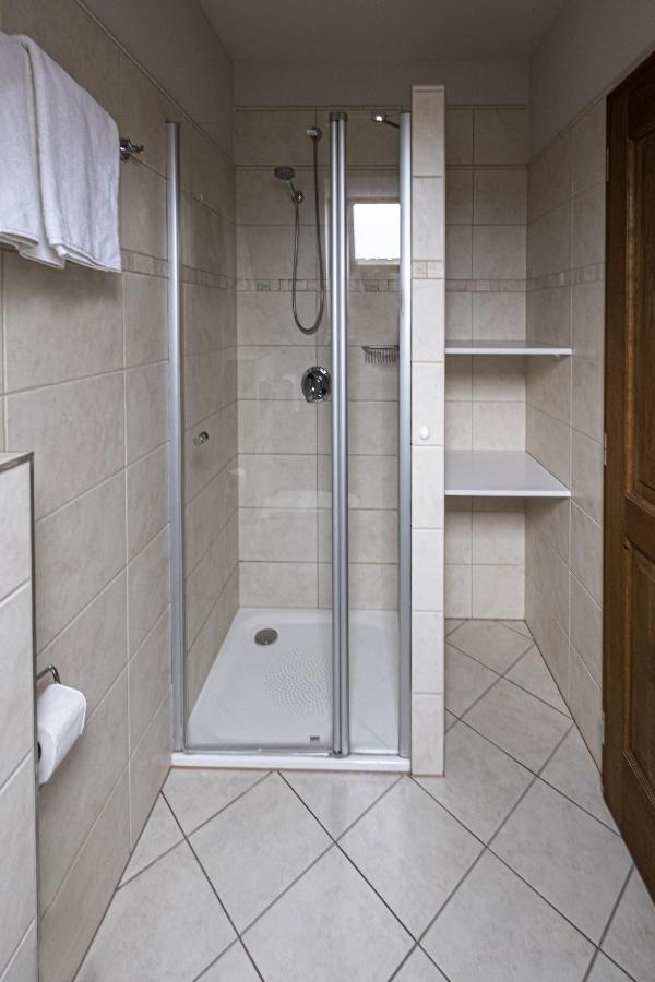 Hotel Mario Lednice Luaran gambar