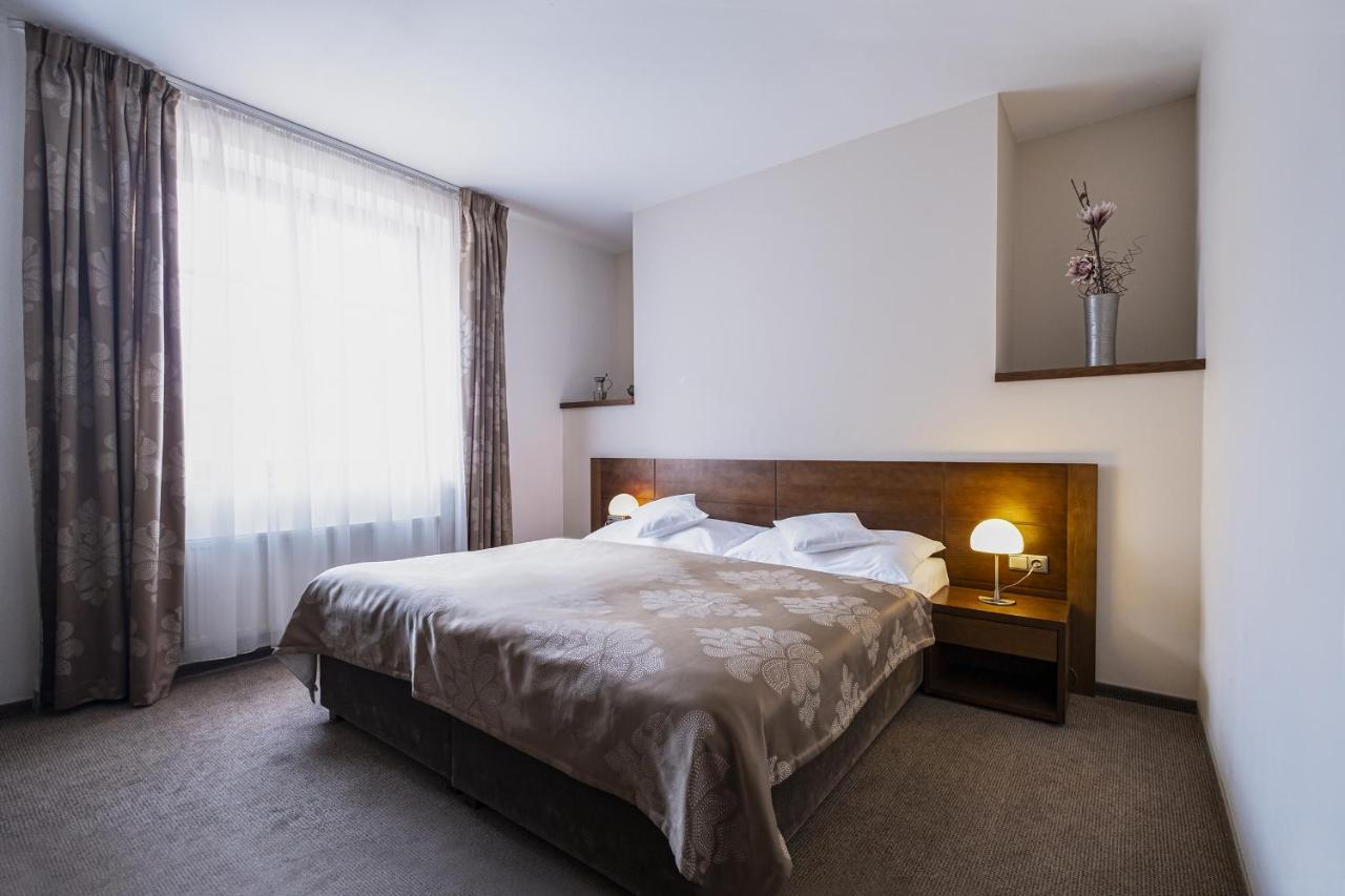 Hotel Mario Lednice Luaran gambar
